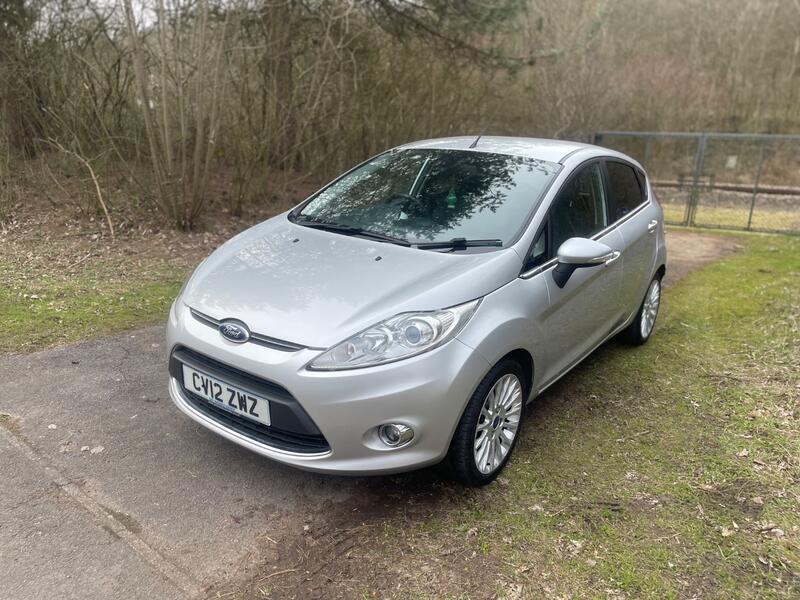 FORD FIESTA 1.4 Titanium (2012/12)